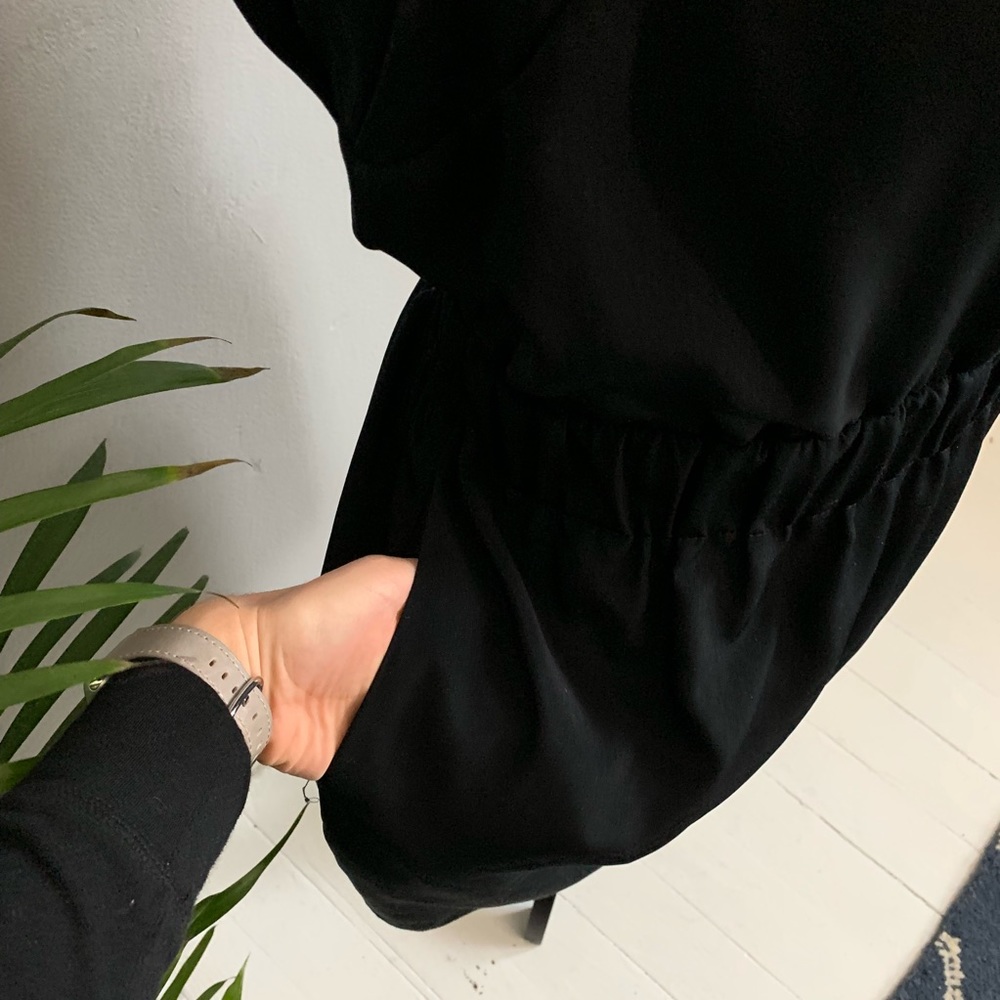 EXPRESS | Simple & Classy Black Dress - Picture 5 of 8